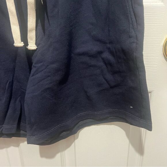 NWT Monrow gym shorts in vintage black size medium with adjustable waist band - Picture 5 of 12